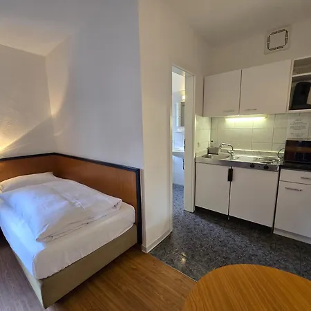 Keyless Boardinghouse 3*